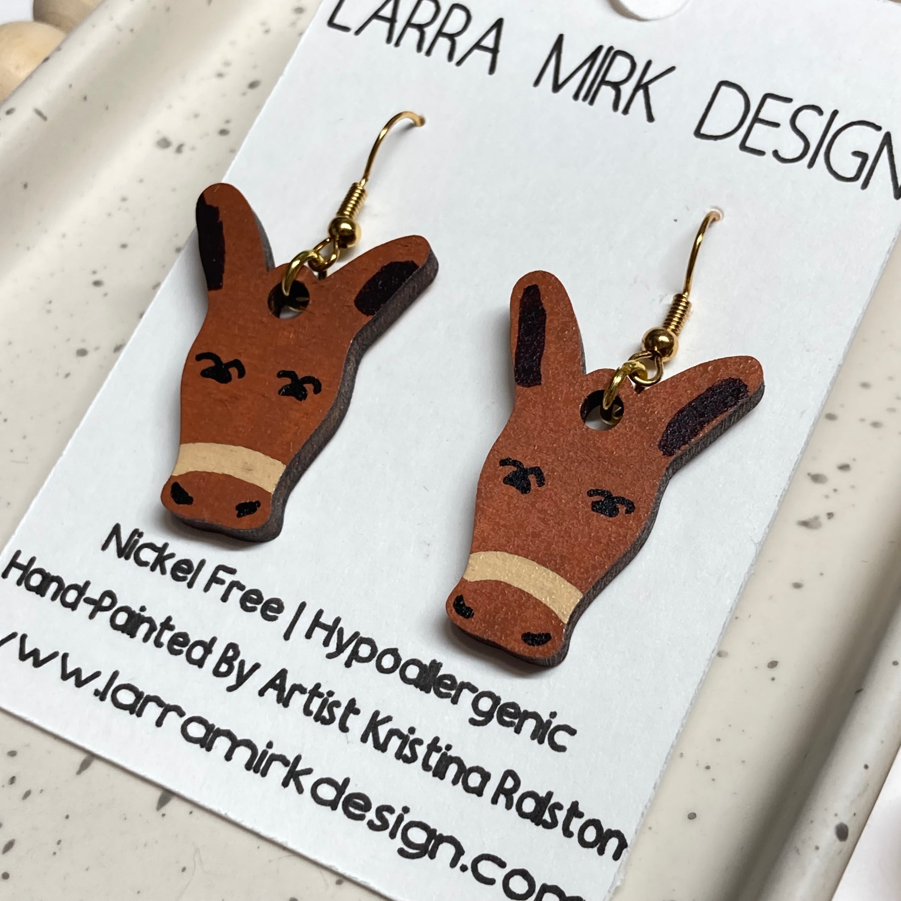 WOODEN MULE EARRINGS | Brown