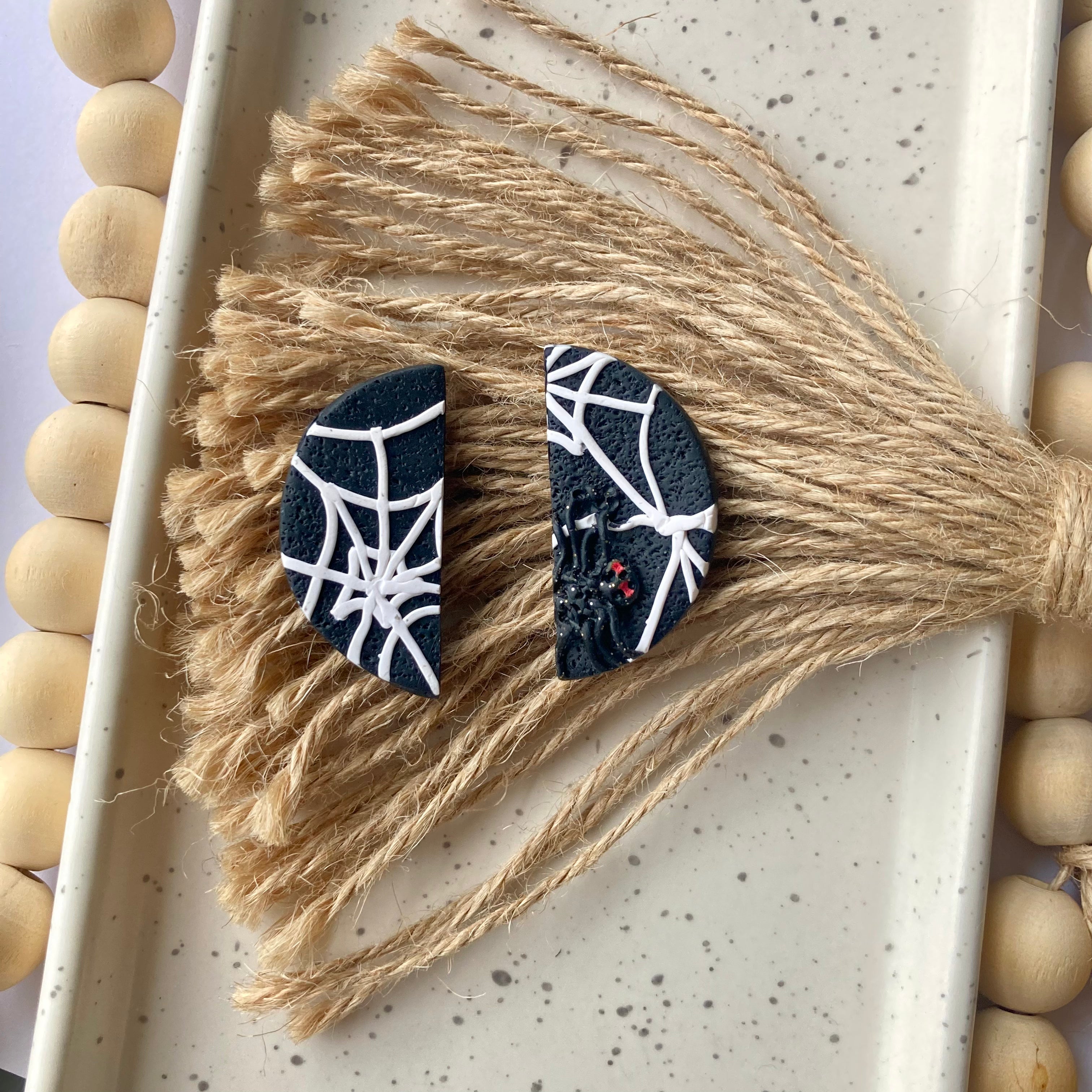HALLOWEEN | Luna Spiderwebs