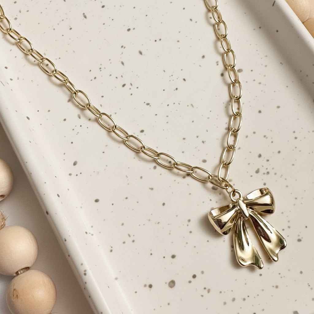BOW NECKLACE