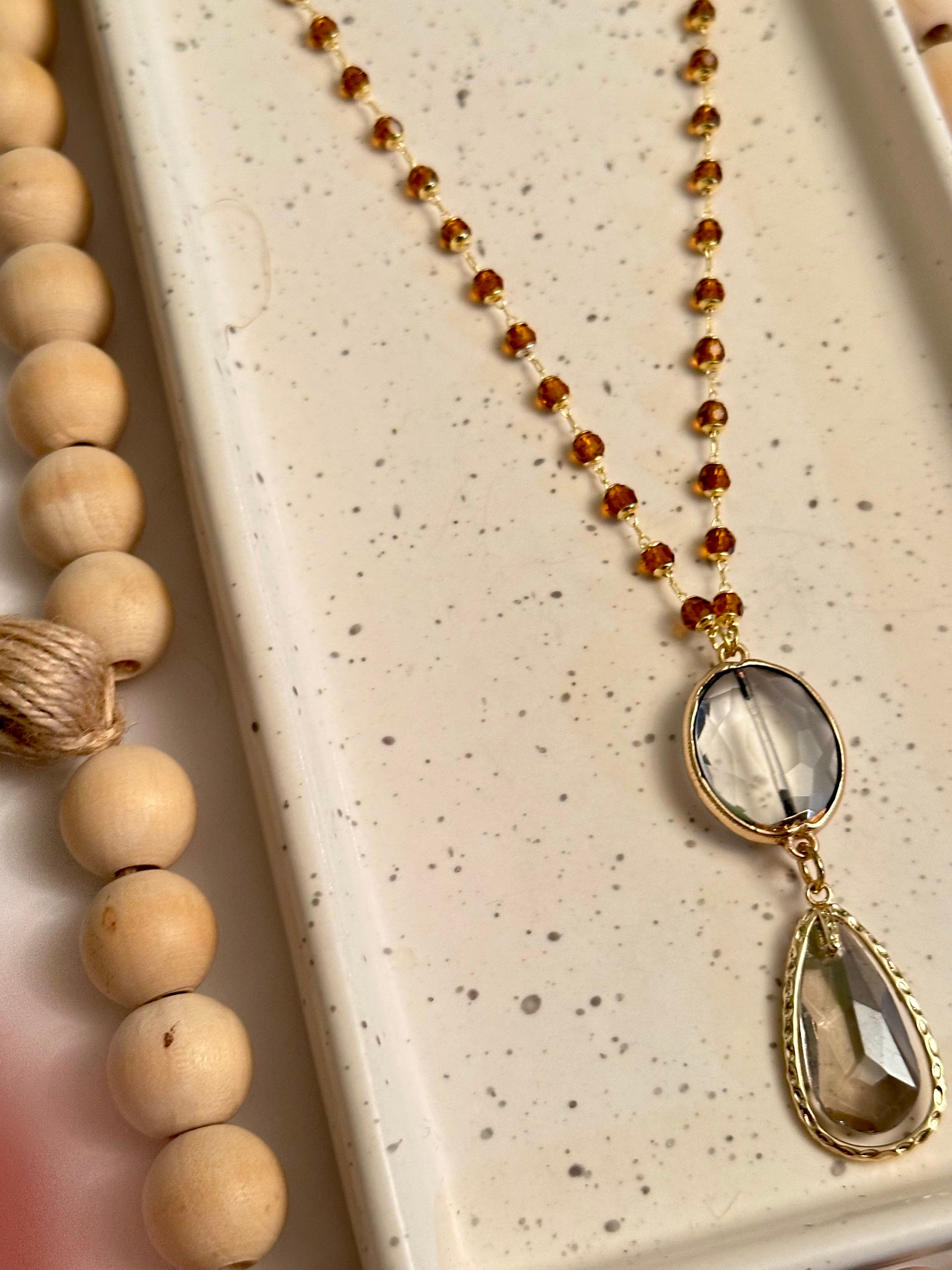 AMBER CRYSTAL NECKLACE