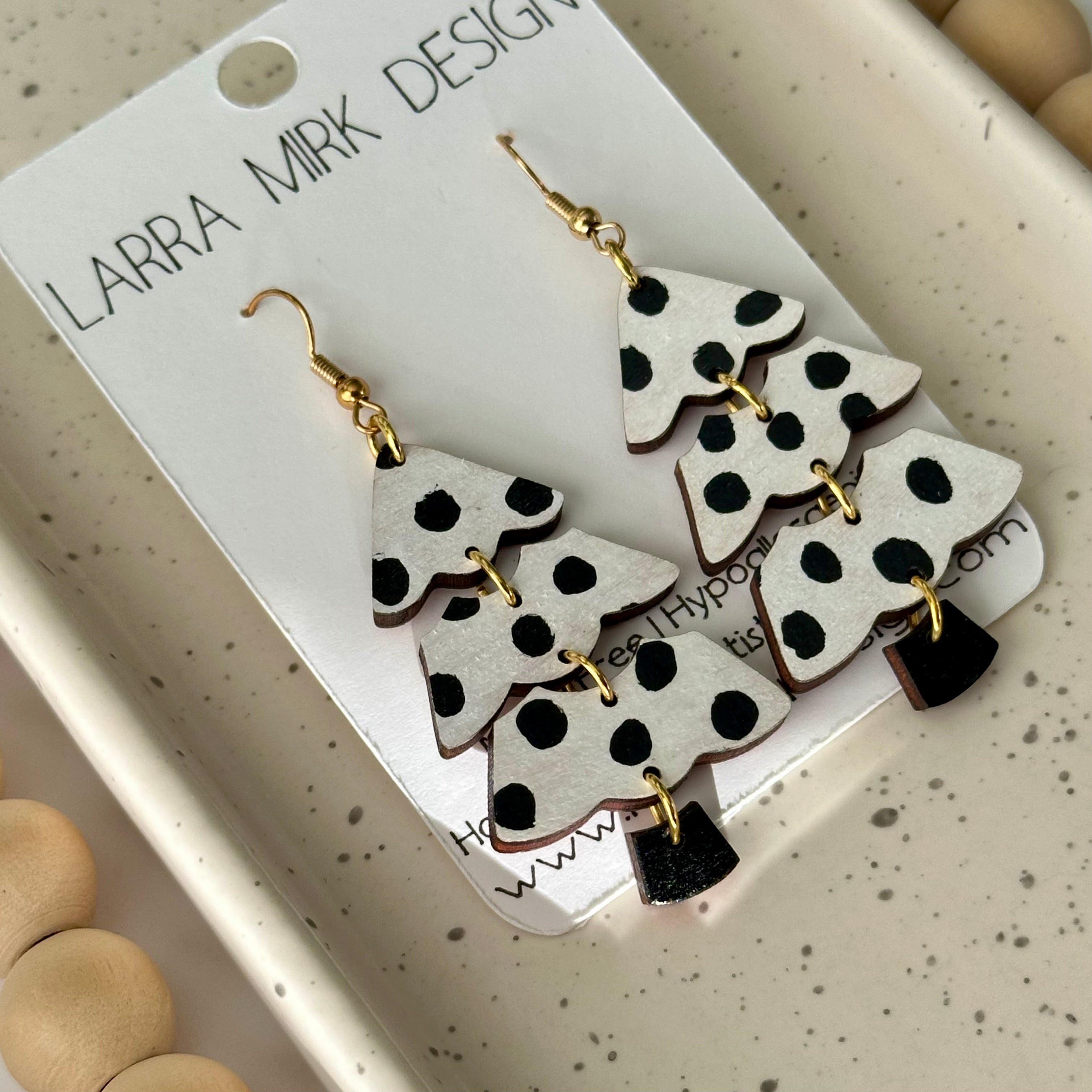 MONOCHROME WOODEN TREES