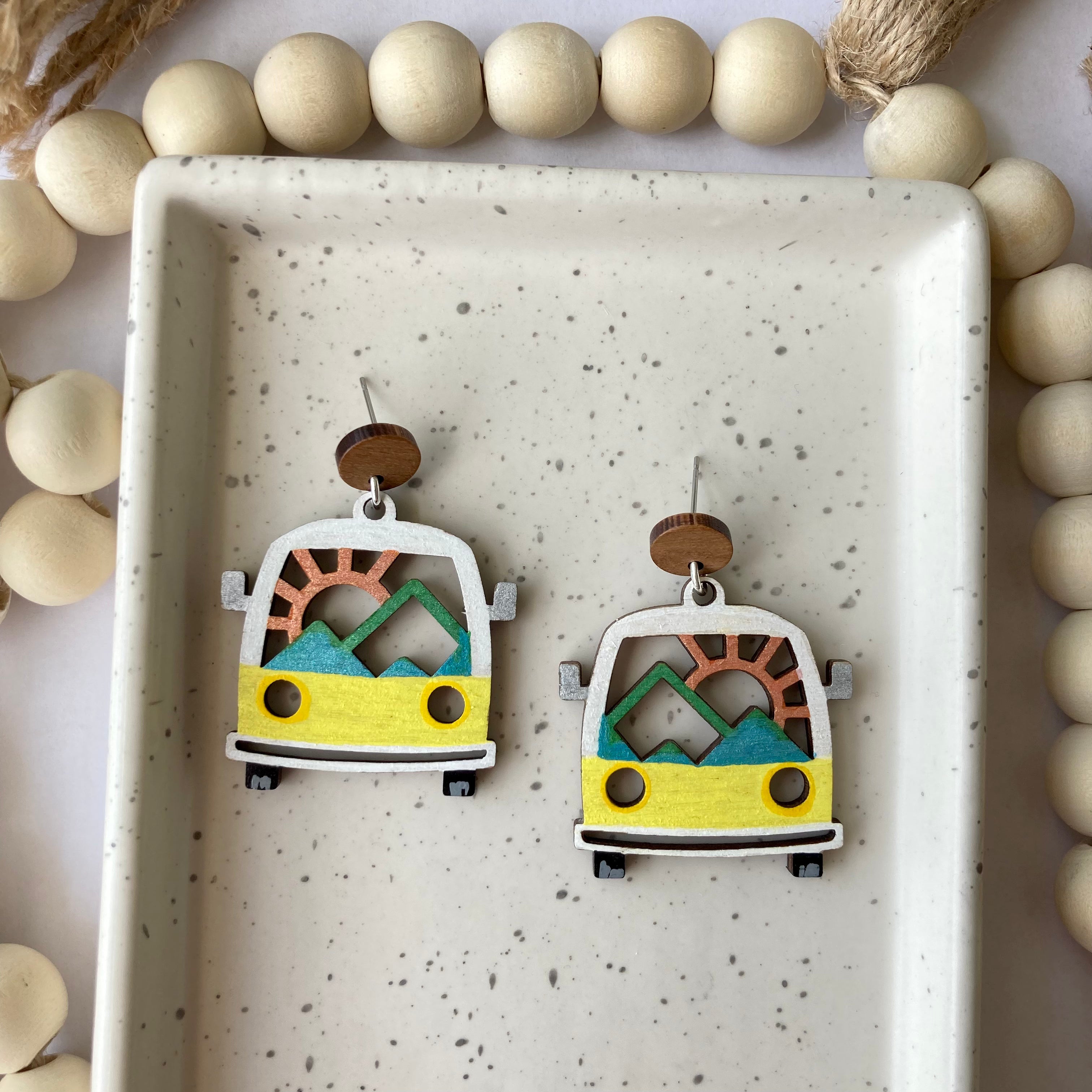 HIPPIE VAN | Yellow
