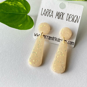 PATSY RESIN EARRINGS | Opal